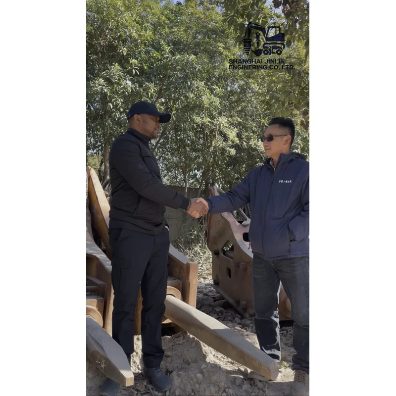 اطلع عليه بتاريخ 09 مايو 2012. Smooth Collaboration & Perfect Excavator Attachment Fit