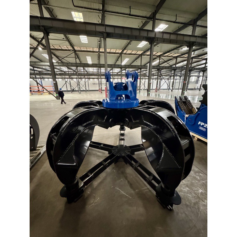 multi-claw-grapple-excavator-attachment ملحق بالحفار متعدد المخالب
